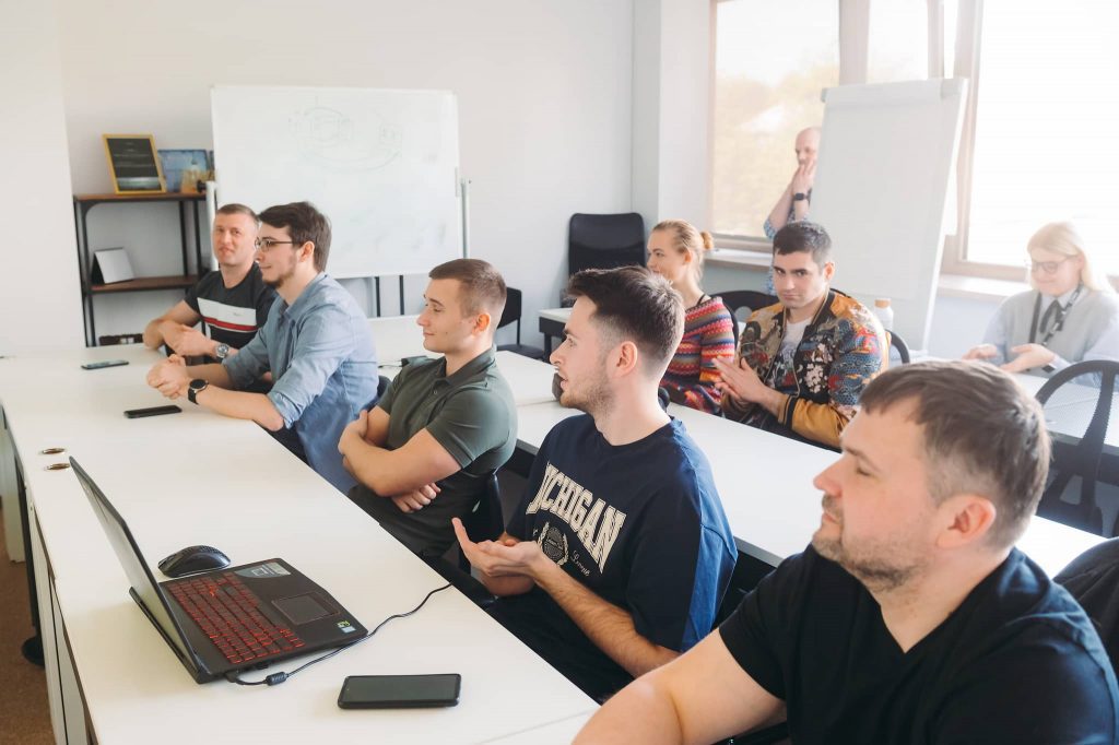 Studentai-Vilnius-Coding-School-JavaScript-Programavimas-Cover